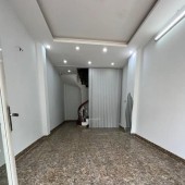 CHO THUÊ NHÀ NGUYÊN CĂN PHỐ BỜ SÔNG SÉT, 6 TẦNG, 30M2, 3 NGỦ, 4 WC, 17 TRIỆU